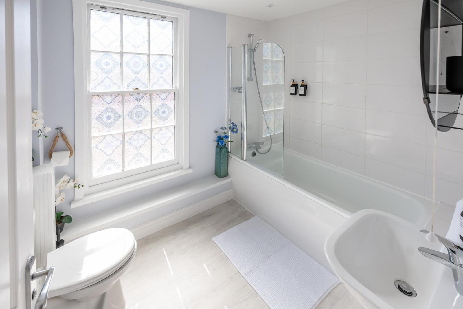 Relaxing Town Centre House - Perfect For Exploring Villa Shrewsbury Bagian luar foto