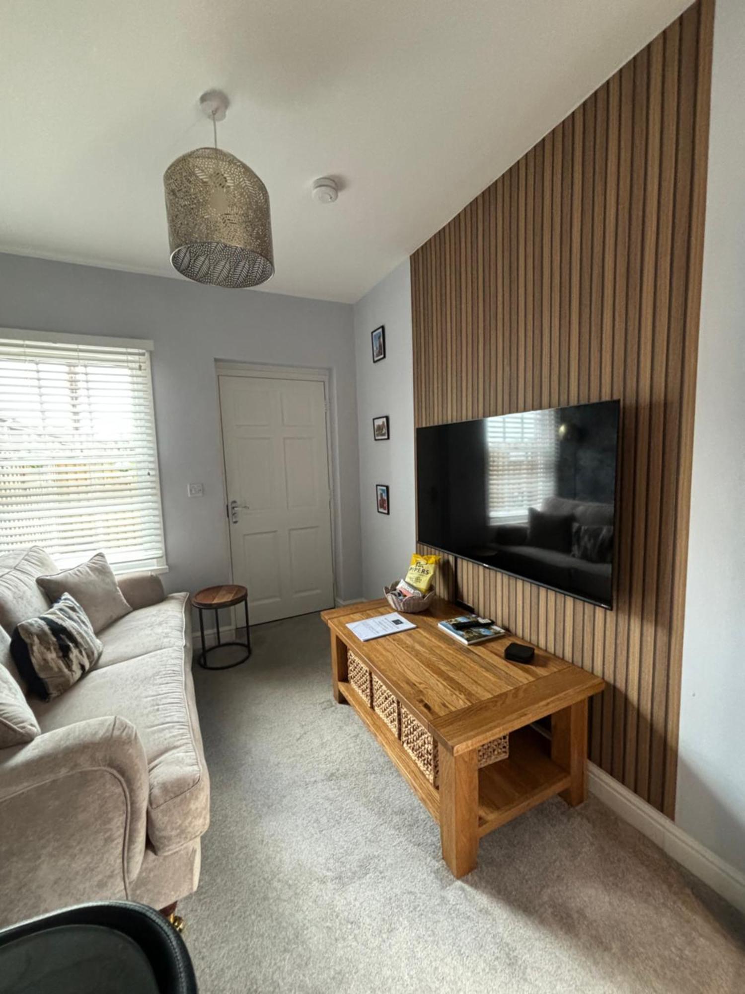 Relaxing Town Centre House - Perfect For Exploring Villa Shrewsbury Bagian luar foto